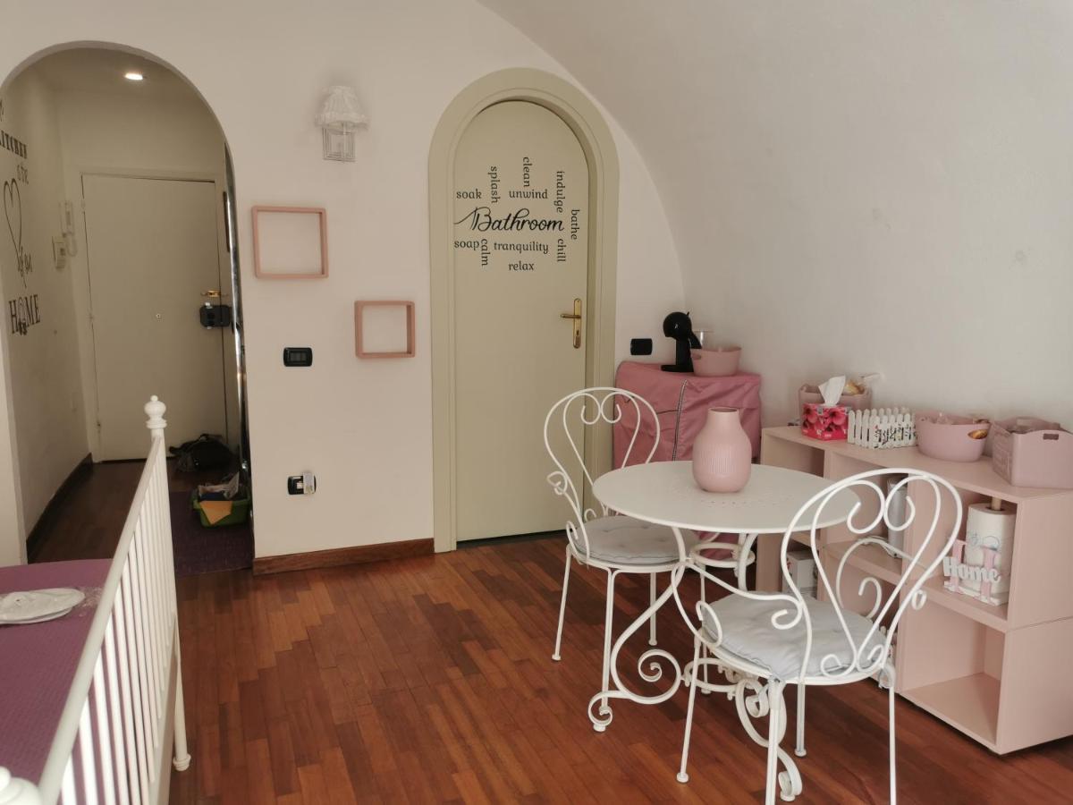 Napoli Centro Chiaia Apartment Bagian luar foto
