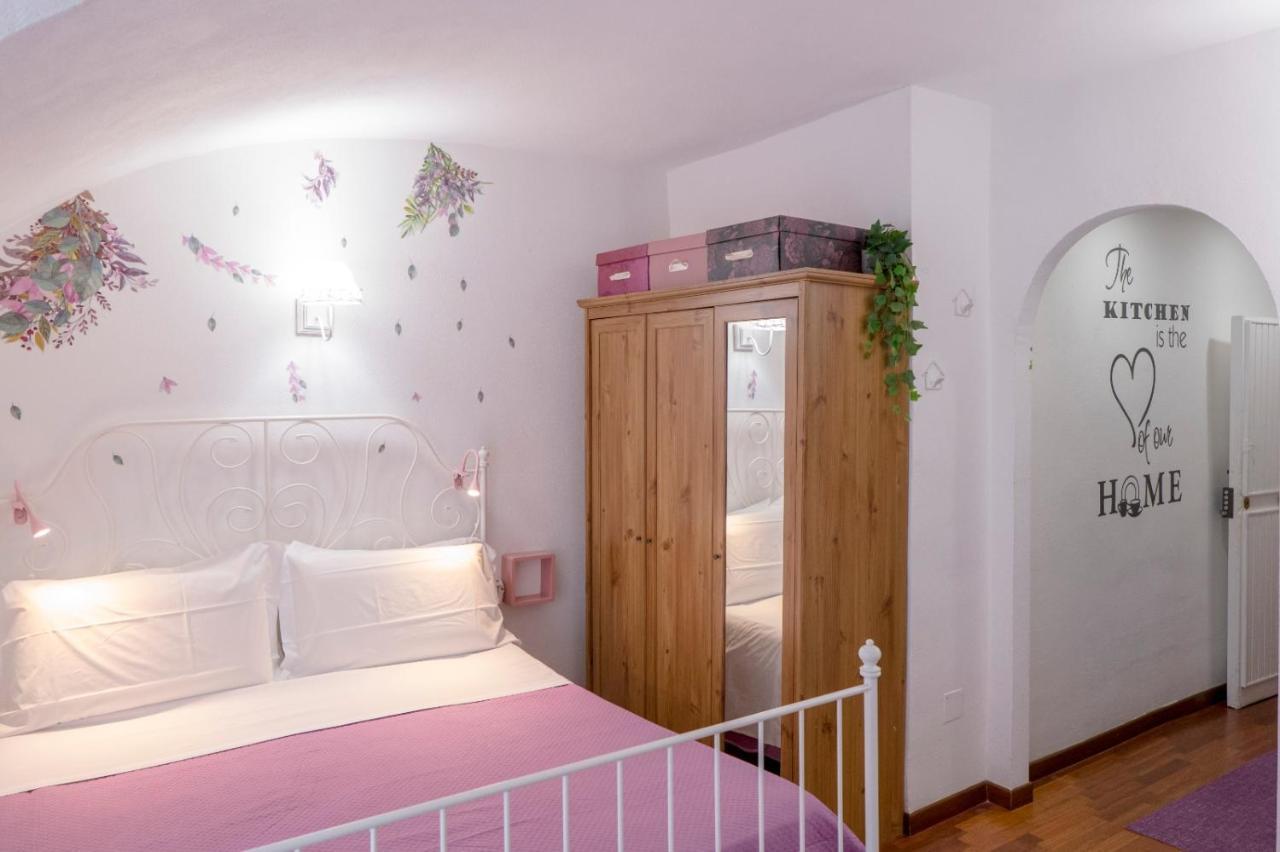 Napoli Centro Chiaia Apartment Bagian luar foto
