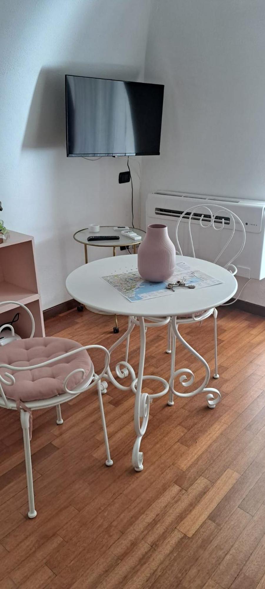 Napoli Centro Chiaia Apartment Bagian luar foto